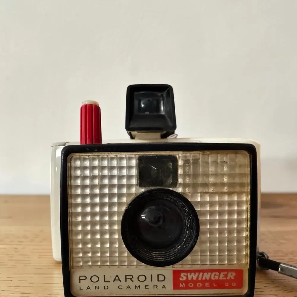 Vintage 1960s Polaroid Swinger Model 20 Land Camera Instant Film Cream Black Mod